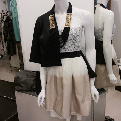 COLLECTIONS  -  woman’s apparel